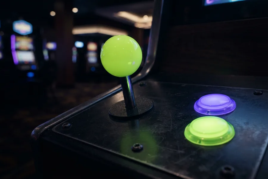 Illustration: Arcade-Joystick — kostenloser Demo-Modus